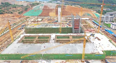 連續(xù)奮戰(zhàn)忙澆筑 高效調度搶進度