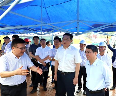 柳州市委書記吳煒、市長張壯到公司項目調(diào)研指導(dǎo)