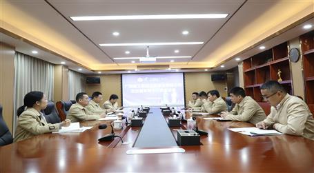 覃振華：青年員工要有格局、有能力、有擔(dān)當(dāng)