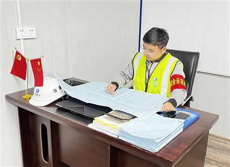 【勞動(dòng)美 樹(shù)榜樣】蒙保賓：扎根一線踐初心 實(shí)干作答淬匠心